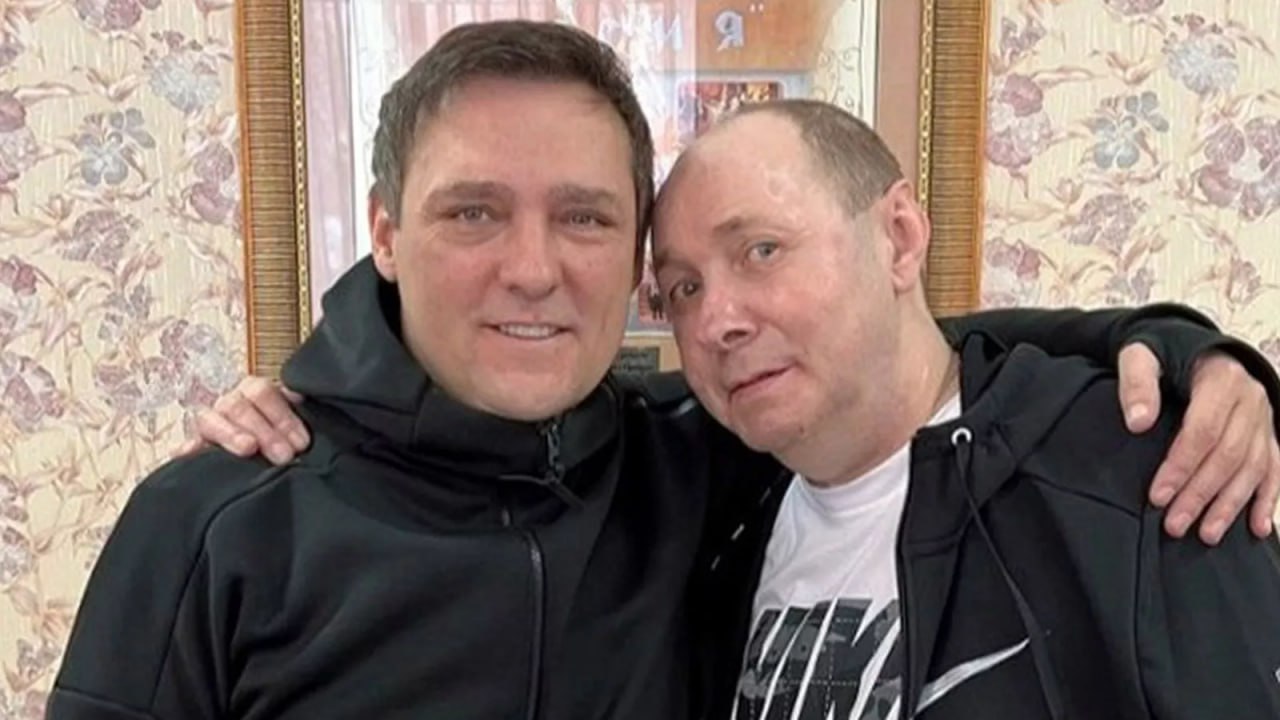 Мать основателя «Ласкового мая» композитора Сергея Кузнецова судится со вдовой Юрия Шатунова Женщина планирует опротестовать завещание певца и признать его недействительным, сообщает РИА «Новости» со ссылкой на судебные документы. «Суть претензий не раскрывается», – отмечает издание. Подпишитесь на «Абзац» Добавьте «Абзац» в ленту «Дзена»