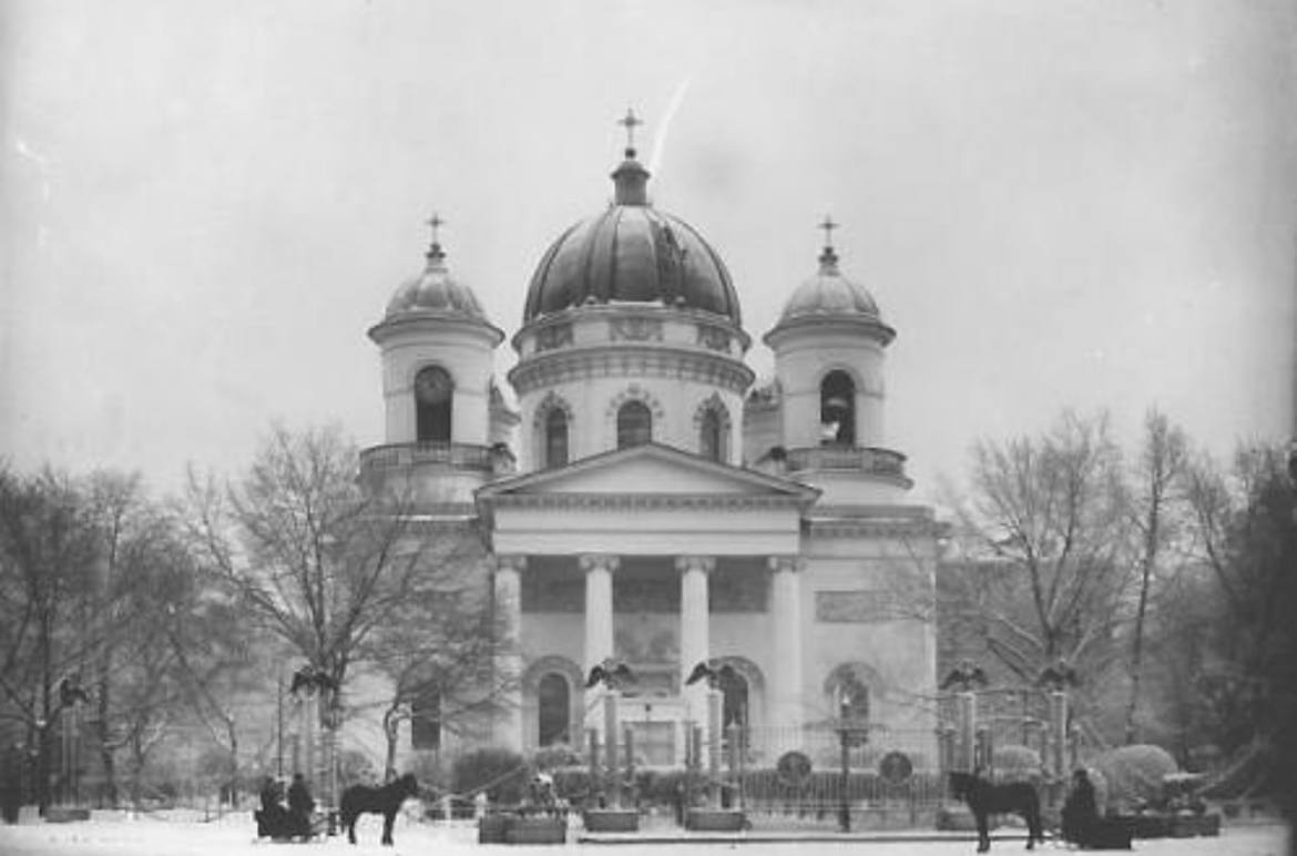 В этот день 7 сентября 1827 года был заложен новый Спасо Преображенский собор Собор строился по проекту В П Стасова взамен пострадавшего при пожаре храма Через год будет достроен новый собор храм лейб гвардии Преображенского полка и всей гвардии Подписаться на Историю Петербурга