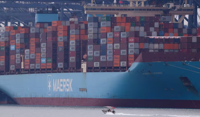 Китай снижает закупки сырья В октябре объем импорта базовых сырьевых ресурсов в КНР оказался невысоким вследствие высокого уровня цен негативно повлиявших на показатели поставок В то же время стабильность котировок железной руды сохранилась вопреки общему снижению спроса хотя металлургическая отрасль испытывала определённые трудности investing investing