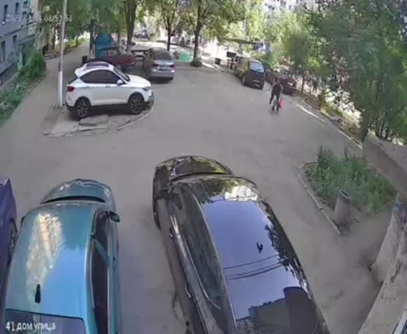 Конфликт в Черкассах: мужчина с оружием угрожает взорвать себя и сотрудников ТЦК