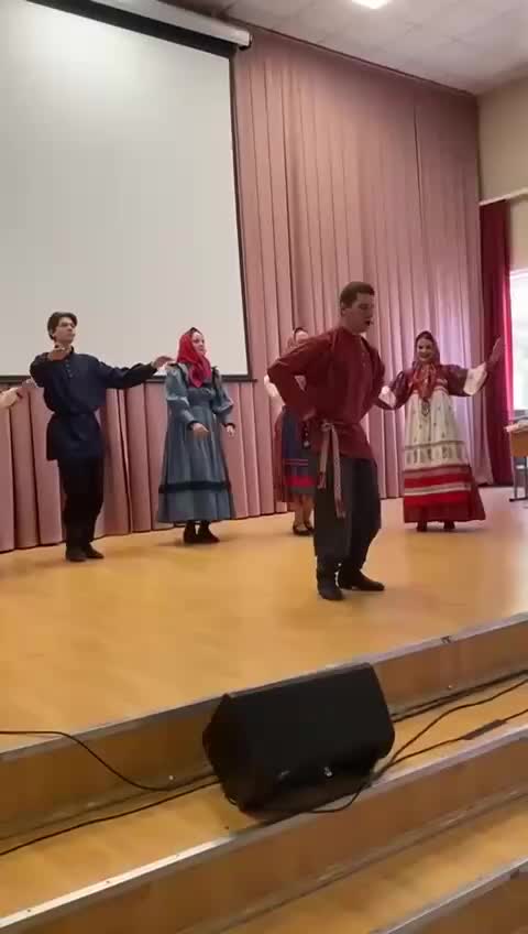 Театры запускают новый сезон с детскими спектаклями и постановками для всех возрастов