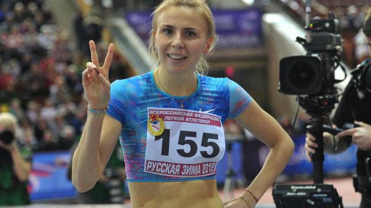 Тульская легкоатлетка Екатерина Ренжина открыла сезон победой на дистанции 600 метров в Екатеринбурге   newstula ru fn 1782289 html В Екатеринбурге состоялись традиционные легкоатлетические соревнования Рождественские старты памяти Е С Яламова В рамках турнира на дистанции 600 метров среди женщин победу одержала представительница Тульской области Екатерина Ренжина показав результат 1 минута 28 84 секунды Данные соревнования стали первым официальным стартом для сильнейших российских легкоатлетов в новом 2026 году ознаменовав начало спортивного сезона   Прислать новость Подписаться   Мы в MAX