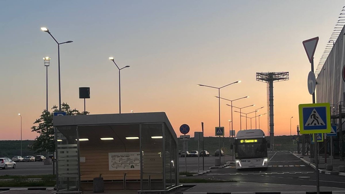 1 2 3 В Самаре на все лето временно перекроют участки 4 улиц с 14 мая В областной столице началась подготовка к следующему отопительному сезону. В рамках этой подготовки на некоторых участках четырёх улиц будут проводиться работы по обновлению тепловых сетей. В связи с этим с 14 мая по 31 августа на некоторых участках улиц будет ограничено движение транспорта. С 6:00 14 мая до 23:59 31 августа будет ограничено движение на следующих участках: улица Рабочая, от дома № 68 по улице Агибалова до улицы Никитинской; улица Чапаевская, от улицы Льва Толстого до улицы Красноармейской. С 6:00 14 мая до 23:59 30 сентября будет ограничено движение на следующих участках: улица Первомайская, от улицы Больничной до проспекта Ленина; улица Некрасовская, от улицы Самарской до улицы Садовой. : ГТРК Самара