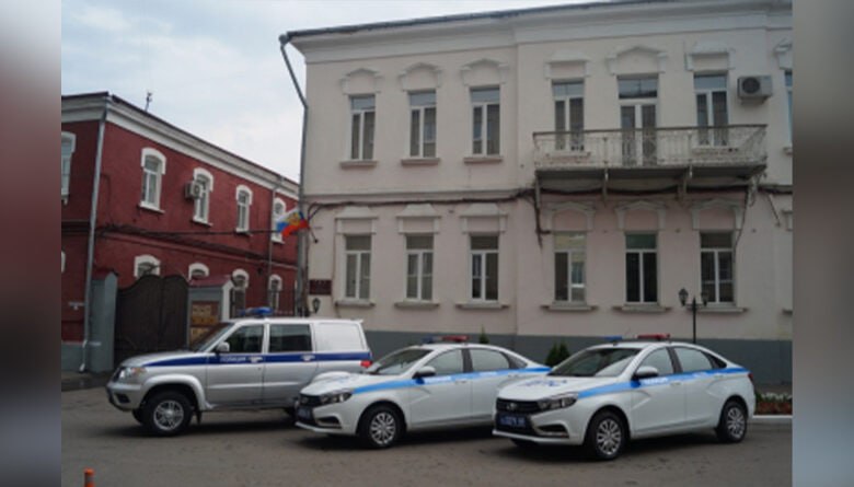 Мичуринца подозревают в мошенничестве с получением выплат по программе соцподдержки Сотрудники экономической безопасности и противодействия коррупции в Мичуринске выявили случай мошенничества в сфере социальных выплат. 66-летний мужчина обратился с заявлением в ТОГБУ СОН «Центр социальных услуг населения города Мичуринска и Мичуринского района» на получение выплат на индивидуальную предпринимательскую деятельность. Для получения денег он предоставил подложные документы. Как установили правоохранители, мужчина незаконно получил не менее 300 тысяч рублей, выделенных по госпрограмме «Социальная поддержка граждан». В отношении него возбудили уголовное дело по ст. 159.2 УК РФ. УМВД России по Тамбовской области
