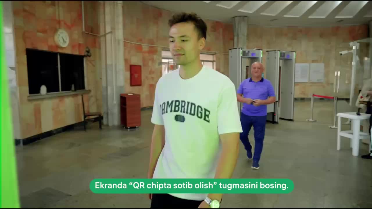 В Ташкенте закрывают кассы на 16 станциях метро, вводят QR-аппараты