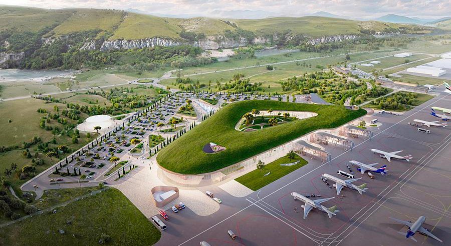 Первый аэропорт в КЧР планируют достроить в 2029 году Строительство аэропортового комплекса Архыз в Карачаево Черкесской республике планируется завершить в 2029 году Об этом сообщает Министерство транспорта Российской Федерации Вопрос создания первого аэропорта в КЧР министр транспорта России Андрей Никитин в рамках рабочей встречи обсудил с главой Карачаево Черкесии Рашидом Темрезовым Концессионное соглашение о строительстве было подписано в июле 2024 года За счет инвестиций УК Аэропорты регионов будет обустроена инфраструктура а республика обеспечит необходимые внешние коммуникации для аэропорта напомнили в Минтрансе РФ Южная служба новостей