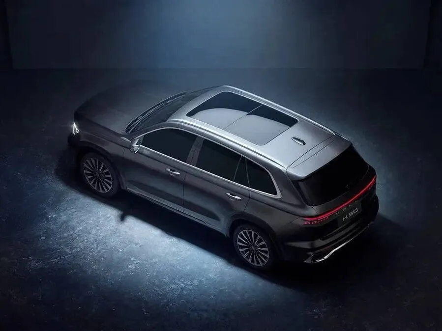 Возрождённая Volga регистрирует товарный знак VLG Tech АО Производство легковых автомобилей правообладатель бренда Volga подало в ФИПС заявку на регистрацию знака VLG Tech Документы поступили 27 апреля и были опубликованы на следующий день Заявка охватывает 14 классов включая автокомпоненты запчасти технические жидкости смазки антикоррозийные составы ручной инструмент осветительное и климатическое оборудование Также под новым знаком планируется выпускать канцелярию текстиль одежду обувь коврики игрушки и плакаты О возрождении Volga объявили в феврале 2026 года Серийное производство начнётся во втором квартале продажи в третьем На старте бренд представит кроссоверы K40 и K50 а также седан бизнес класса C50 Подробнее   Подпишись на MASHNEWS в МАХ