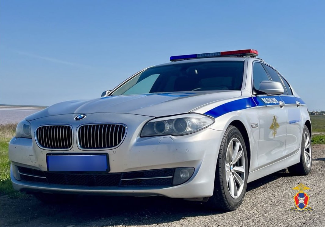 Госавтоинспекторы Херсонской области выявили 218 нарушений ПДД за прошедшие выходные Сотрудники Госавтоинспекции зафиксировали 11 случаев управления автомобилем в состоянии опьянения 14 случаев нарушения правил применения ремней безопасности или мотошлемов 34 случая управления без прав 17 случаев нарушения перевозки детей и другое Управление Госавтоинспекции предупреждает водителей об административной ответственности за нарушение правил дорожного движения