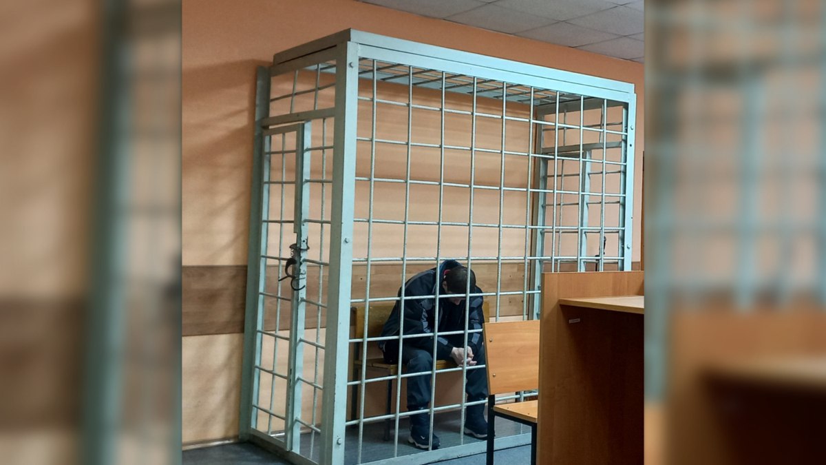 В Канске суд приговорил отца трёх убитых матерью детей к четырём годам колонии В своём последнем слове Владимир Мытько заявил что не хочет чтобы его лишали свободы так как желает общаться с выжившим старшим сыном Инстанция не пошла ему навстречу но взыскала с подсудимого компенсацию за причинённый сыну моральный вред   clck ru 3Qngjk