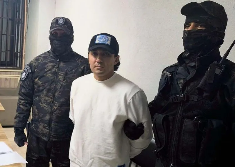 Экс судьи по делу Акмаля Шукурова вышли под залог Трое бывших судей Ташкентского городского суда по уголовным делам вышли на свободу Апелляция отменила решение о продлении ареста и заменила меру пресечения на залог Мера пресечения в отношении бывшего заместителя председателя Ташкентского городского суда была продлена   repost uz tolko bivshiy zampred pod strajey Подписывайтесь на Repost