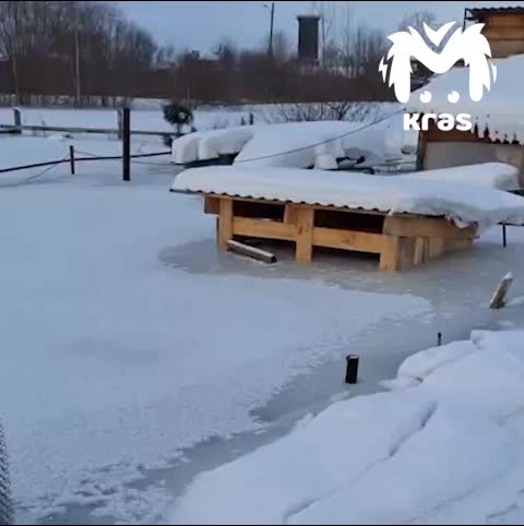 Уровень воды в Енисейске превышает критическую отметку, затоплены участки