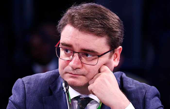 Первый замминистра промышленности и торговли РФ Василий Осьмаков после более чем 20 летней работы покинул министерство В Минпромторге Осьмаков курировал департамент бюджетной политики и финансов департамент стратегического развития и корпоративной политики административный департамент Фото Артем Геодакян ТАСС interfaxonline