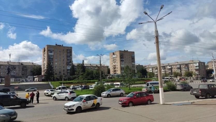 В Челябинске городские автобусы изменят маршруты в районе ж/д вокзала В Челябинске сегодня, 14 июля, с 13 часов до 21 часа в связи с ремонтом дорожного покрытия будет закрыто движение по улице Железнодорожной на участке от Камышовой до путепровода «Челябинск - Главный». ПОДРОБНЕЕ URALPRESS.RU
