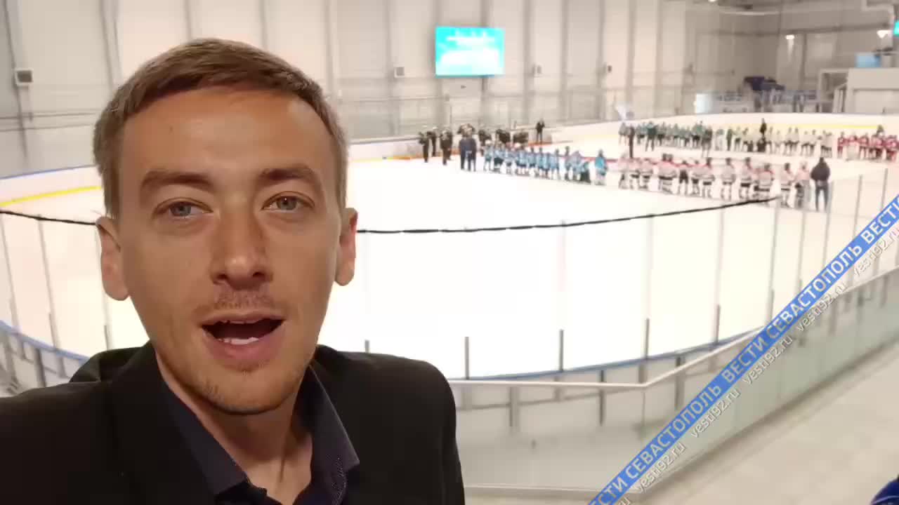 Турниры по хоккею Кубок Победы проходят в Новобурейском и Севастополе