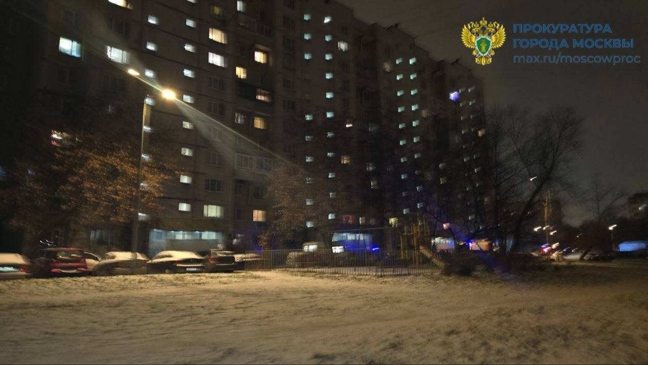 Два человека погибли в пожаре на Хабаровской улице на востоке столицы По данным Агентства Москва в квартире горел матрас Ход и результаты проверки контролирует прокуратура Подпишись на Агентство Москва Мы в МАХ