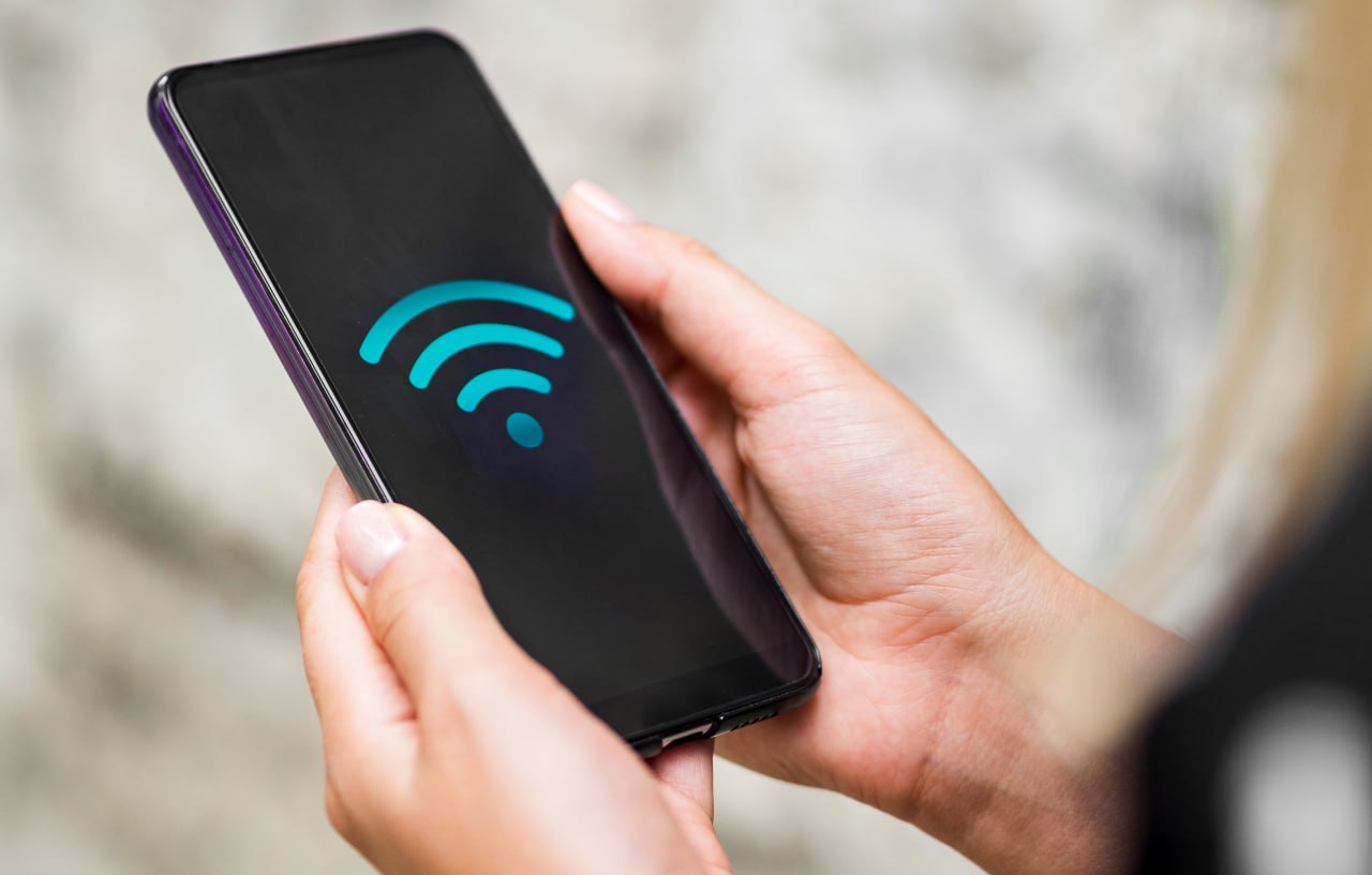 Точки бесплатного Wi Fi появились на воронежских ж д вокзалах Воспользоваться интернетом можно на станциях Воронеж 1 Воронеж Южный Борисоглебск Поворино Россошь Лиски и Таловая Чтобы подключиться к Wi Fi надо выбрать в настройках своего телефона сеть RZD vrn aif ru society details tochki besplatnogo wi fi poyavilis na voronezhskih vokzalah aifvrn