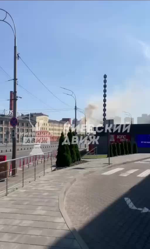 Пожар на кондитерской фабрике Roshen в Киеве