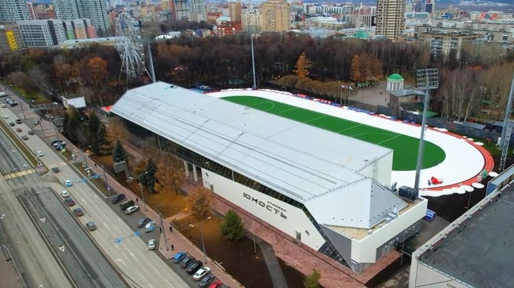 В Перми завершена реконструкция стадиона Юность   vesti perm ru publications 074db2c4 429b 476e 89fd 036a7b559e8b Реконструкция стадиона Юность официально завершена Как сообщил в своем telegram канале губернатор Дмитрий Махонин получено заключение о соответствии документ подтверждающий что объект отвечает всем требованиям и проектной документации Следующий этап получение разрешения на ввод в эксплуатацию По словам главы региона уже этой зимой на обновленном стадионе смогут тренироваться профессиональные спортсмены а также кататься на коньках все любители активного отдыха