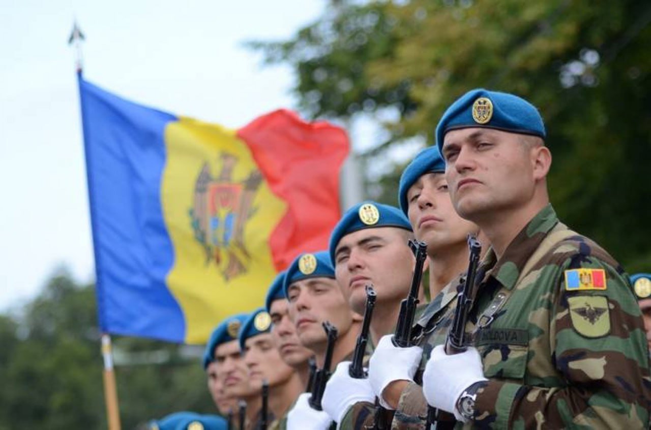 В рядах молдавской армии обнаружен наркодилер  Министерство обороны сообщает о выявлении факта хранения наркотических веществ на территории воинской части.  Министерство обороны немедленно проинформировало компетентные органы. Подозреваемый был задержан на 72 часа.  По данному факту начато расследование. Ведомство сотрудничает с ответственными структурами для выяснения всех обстоятельств инцидента.    Докатились…