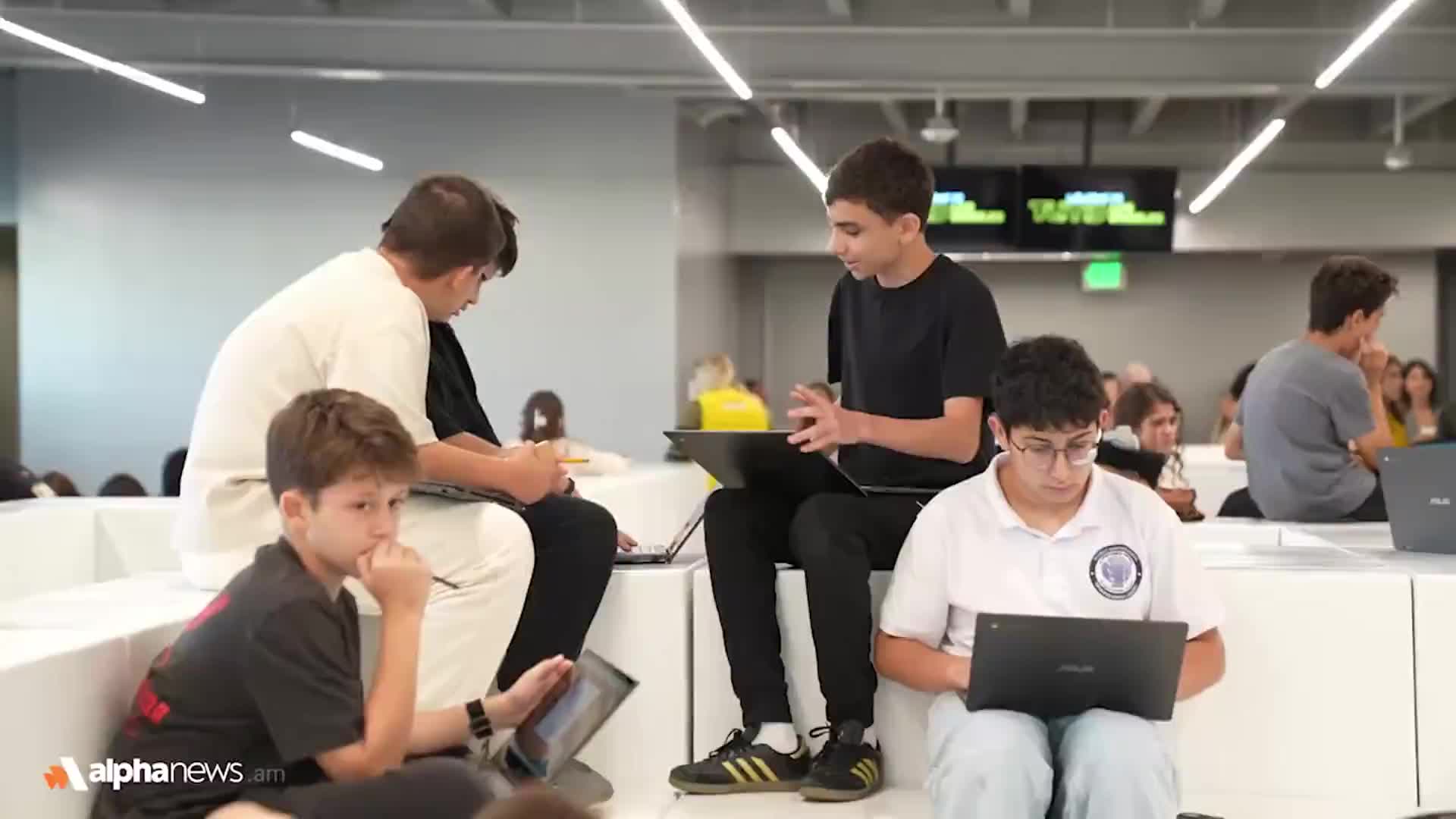 TUMO открывает новые филиалы в Лос Анджелесе и Амстердаме для подростков