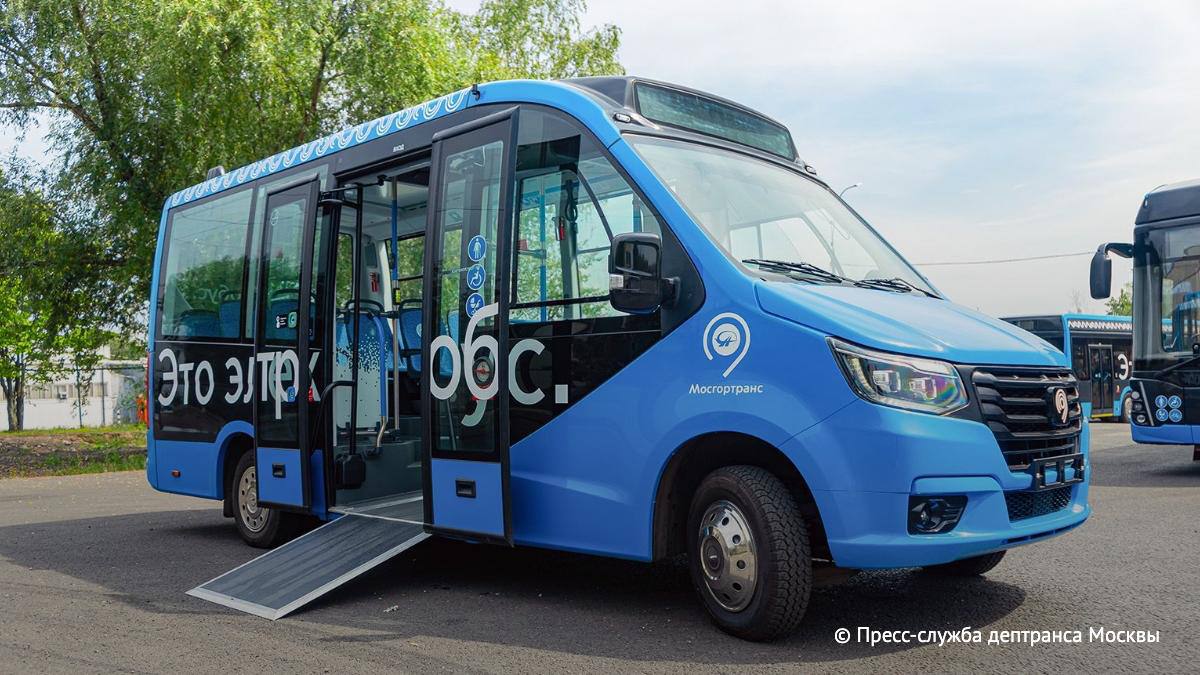 Доработанную модель электробуса запустят в Москве.   Этот транспорт подходит для перевозки пассажиров на узких улицах и маршрутах с низким пассажиропотоком.