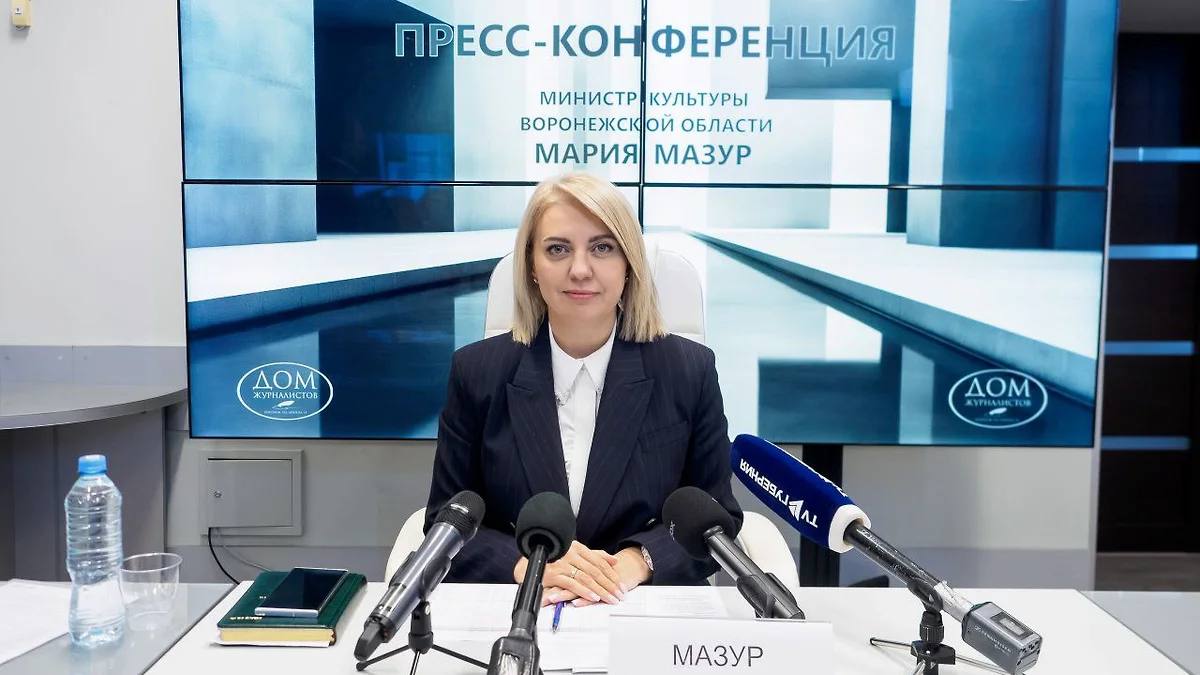 В Воронеже впервые за 63 года планируют построить новую детскую школу искусств В 2026 году в Воронеже начнется строительство новой детской школы искусств сообщила на пресс конференции в среду 24 сентября министр культуры Воронежской области Мария Мазур На возведение учебного учреждения Минкульт РФ выделил 570 млн рублей Располагаться школа искусств будет на Московском проспекте в Коминтерновском районе города Здание рассчитано на 1 400 учеников Как подчеркнула госпожа Мазур последней построенной в Воронеже школой искусств стало учреждение 16 на улице Ломоносова Его открыли в 1962 году 63 года назад Открылось направление по финансированию строительств детских школ искусств благодаря нацпроекту Семья только со следующего года До этого такой возможности за счет федерального бюджета не было Мы в числе первых в стране кому такая возможность предоставлена добавила чиновница Фото Домжур Воронеж   Подписывайтесь на Ъ Черноземье