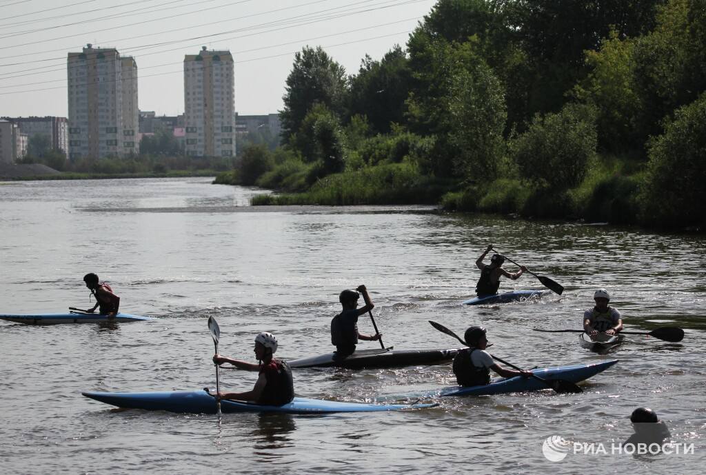 ‍  Спортсменам сборной России по гребному слалому одобрили нейтральный статус  В 2023 году Международная федерация каноэ приняла решение не допускать российских слаломистов к международным турнирам. В апреле того же года ICF сообщала о допуске россиян и белорусов до соревнований в нейтральном статусе.  #гребля