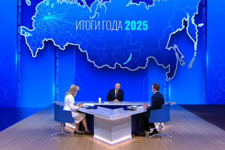 Владимир Путин сообщил что в прошлом год уровень безработицы был на минимальном уровне 2 5 а в этом году он стал еще ниже 2 2 подчеркнул президент А Сахалинская область по итогам 2025 года демонстрирует один из лучших показателей в стране регистрируемая безработица составляет 0 3 общая 1 2 процента Сахалинская область входит в число лидеров и по уровню занятости населения и занимает 1 место в России по занятости молодежи в возрастных группах от 15 до 24 и от 15 до 29 лет