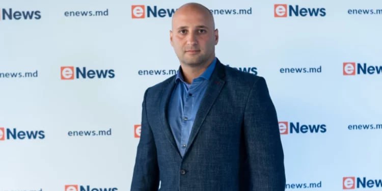 Тулянцев: Власть дала сигнал: сеять вражду  «Политолог Анатол Цэрану заявил, что «русскоязычные — это некачественная часть молдавского общества». Фактически, это ксенофобское высказывание близкого к власти политолога - результат пропаганды этой самой власти. Цэрану пытается встроиться в мэйнстрим пропагандистов режима, держит, как говорится, нос по ветру. Такие «эксперты» формируют идеологический коридор, куда потом втягиваются провластные чиновники, журналисты, депутаты» , пишет Тулянцев, отметив, что   «Власть чётко провела черту: есть "хорошие" - наши, есть "плохие" - не наши - их нужно мочить. Фактически, мы видим как режим Санду выстраивает новую государственную идеологию, выстроенную на принципах ненависти и нетерпимости.[...]»  Так,по мнению активиста, создаётся новый режим под европейским флагом на грани фашизма.  «Именно поэтому общество должно жёстко реагировать на подобные высказывания и возвращать власть в законное поле» , считает Игорь Тулянцев.