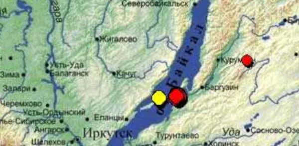 В Бурятии на три балла тряхнуло прибрежный район В Бурятии зафиксировали очередное сейсмособытие Оно произошло вечером 19 мая в Прибайкальском районе в 22 40 по местному времени в точке с координатами 53 31 северной широты и 107 77 восточной долготы Эпицентр находился в акватории Байкала в 47 километрах к северо западу от села Турка Магнитуда землетрясения составила 3 9 энергетический класс 11 В прибрежном селе Горячинск ощущалось три балла Подземный толчок докатился до соседней Иркутской области Фото Байкальский филиал единой геофизической службы РАН