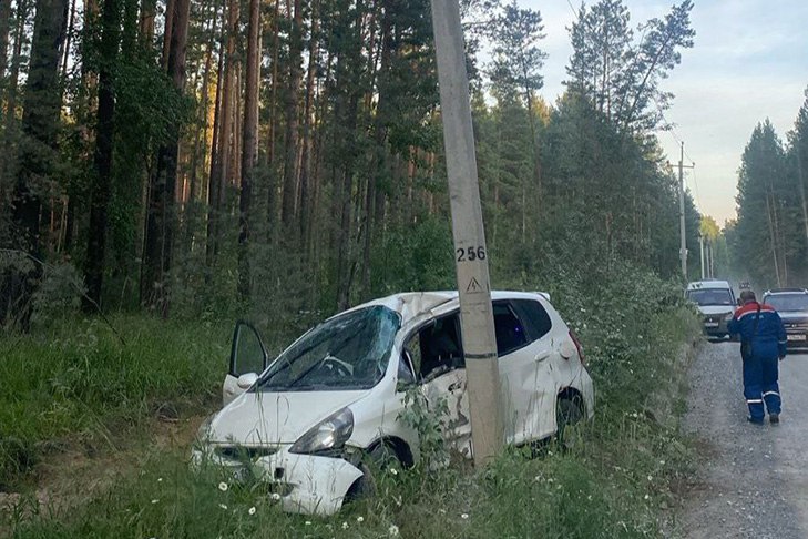 Автомобилист устроил вечер при свечах для четырех поселков под Новосибирском Водитель легкового автомобиля врезался в опору линии электропередачи. Жители сразу четырех населенных пунктов Новосибирского района остались без электричества. Подробнее... #ПРОИСШЕСТВИЯ ——————————