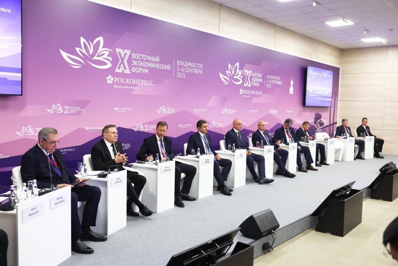 Необходимо создать механизм который стимулирует создание систем накопления электроэнергии одновременно с объектами ВИЭ генерации считает глава комитета по энергетике Госдумы Николай Шульгинов При этом одновременно необходимо ускорить разработку и принятие законопроекта о правовом статусе систем накопления электроэнергии Государственная Дума направила соответствующее протокольное поручение в адрес Правительства России в июле этого года Также Комитетом Госдумы по энергетике разработаны и направлены в Правительство РФ предложения по установлению самостоятельного уголовного состава преступления за хищение электроэнергии и определению отягчающего обстоятельства в виде ее использования для незаконного майнинга цифровой валюты