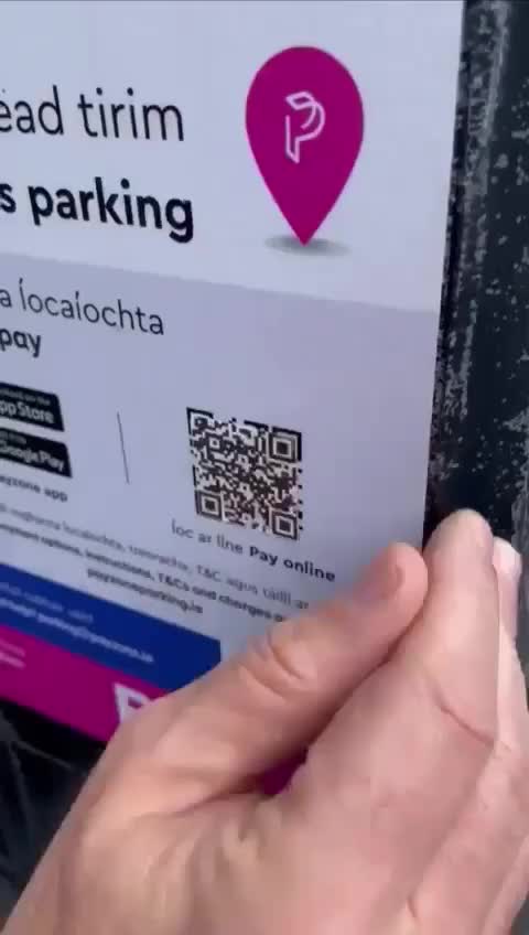 В Ирландии мошенники используют фейковые QR-коды для обмана граждан