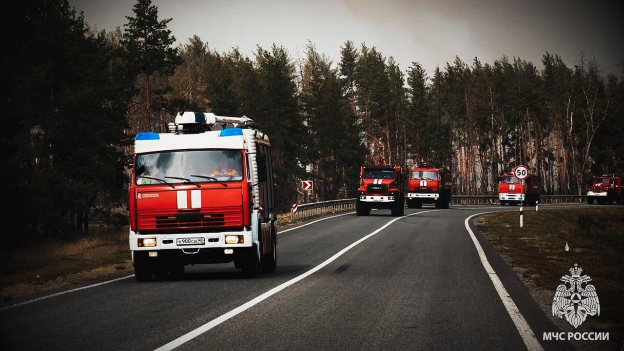 Сводка МЧС за прошедшие сутки За последние 24 часа спасатели ликвидировали 4 пожара, в которых никто не пострадал. На водных объектах происшествий не зафиксировано. Специалисты обследовали 1,7 га территории, обнаружив 1 взрывоопасный предмет. При ликвидации последствий ДТП зарегистрирован 1 погибший и 5 пострадавших. ФОТО: ГУ МЧС России по ЛНР
