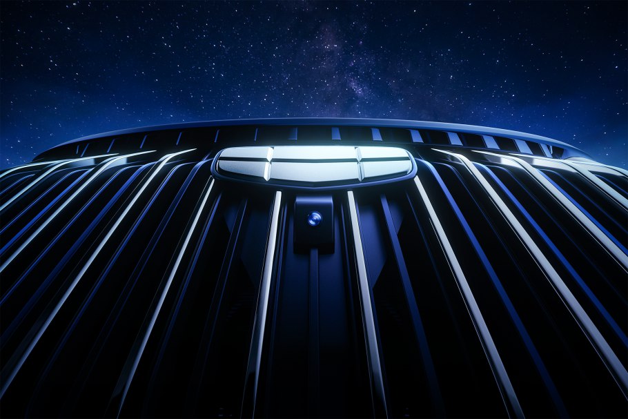 Виноградова Два любимых в России китайских бренда могут уйти в 2026 году В 2026 году российский рынок могут покинуть Geely и GAC заявила журналистам в числе которых был и корреспондент Российской газеты генеральный директор холдинга Рольф Светлана Виноградова Мы не исключаем что эти бренды покинут российский рынок если в течении первой половине 2026 года не приступят к локализации сказала глава Рольфа Отметим что сейчас в России осталось не так много свободных производственных площадок предназначенных для выпуска автомобилей Geely может частично сохранить присутствие в России благодаря Belgee под этой белорусской маркой выпускают кроссоверы X50 X70 и седан Emgrand Предполагается также что именно Geely станет технологическим партнером компании ПЛА возрождающей бренд Volga Фото Пресс служба Geely Подробности в материале Российской газеты