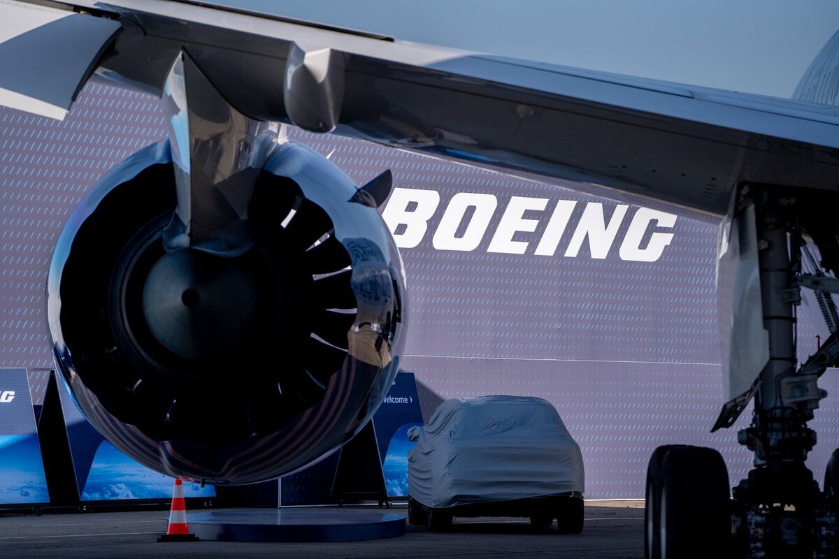 Boeing ведет переговоры о продаже Китаю до 500 самолетов BA Эта сделка положит конец спаду продаж который начался еще во время последнего визита президента США Дональда Трампа в 2017 году jkinvest news jkinvest