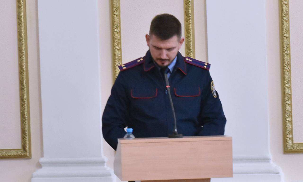 В состоявшемся в Правительстве Брянской области заседании комиссии по координации работы по противодействию коррупции в регионе приняли участие исполняющий обязанности руководителя СУ СК России по Брянской области Сергей Старов и руководитель контрольно-следственного отдела следственного управления Александр Никитенков. Участниками обсуждались вопросы взаимодействия, результаты межведомственной работы по выявлению преступлений при расходовании бюджетных средств. Руководитель контрольно-следственного отдела следственного управления Александр Никитенков отметил, что в 2024 году сумма ущерба, причиненного преступлениями коррупционной направленности, составила более 650 млн рублей. Благодаря принятым следователями СК России мерам удалось возместить ущерб от коррупционных преступлений на сумму более 637 млн рублей в ходе расследования уголовных дел. Подробнее в сообществе следственного управления во "ВКонтакте"