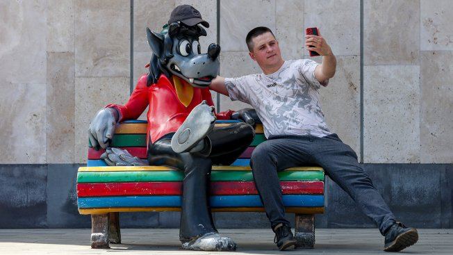 По данным Коммерсанта Минкульт предложил ввести полное госфинансирование отечественных анимационных проектов Ведомство разрабатывает инициативы предполагающие субсидирование создания и проката анимации в размере 100 сметной стоимости Арина Антонова ТАСС