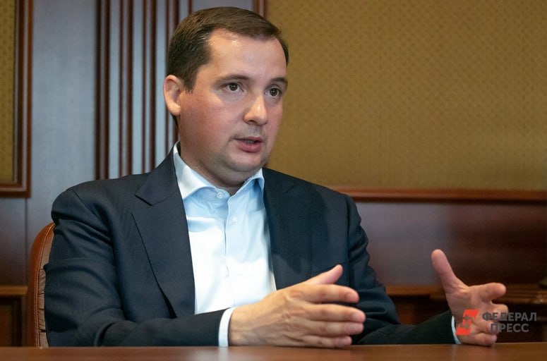 Александр Цыбульский назвал топ места Архангельской области Губернатор Архангельской области Александр Цыбульский, выступая на фестивале «Созвучие Кенозерья», включил Кенозерский нацпарк в тройку обязательных для посещения мест региона и в топ-10 России. Также он рекомендует посетить: - Соловецкие острова - Сольвычегодск Эти локации, по мнению губернатора, обязательны для туристов в Архангельской области.