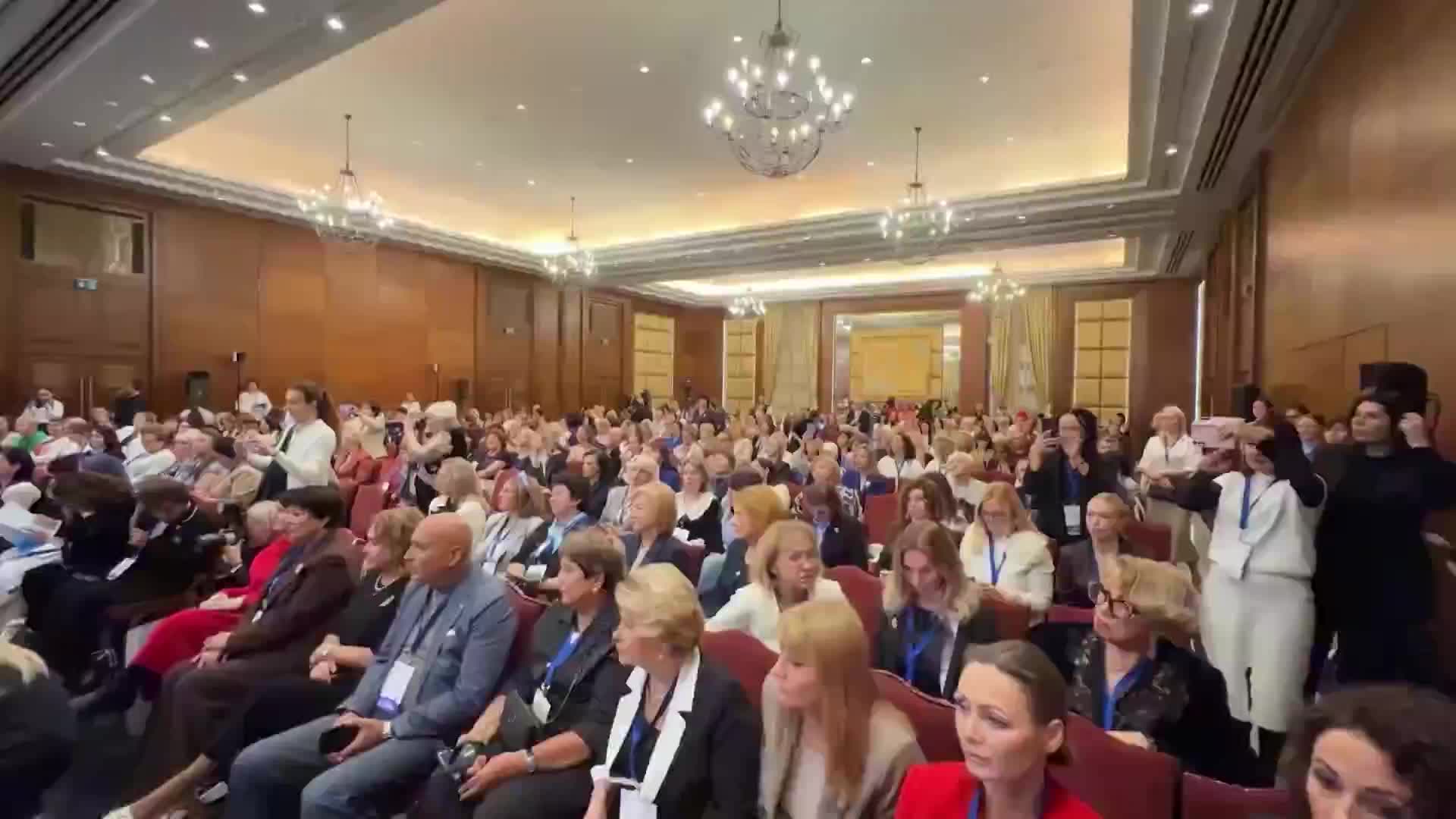 В Санкт-Петербурге стартовала 30-я международная конференция 'Женщины меняющие мир'