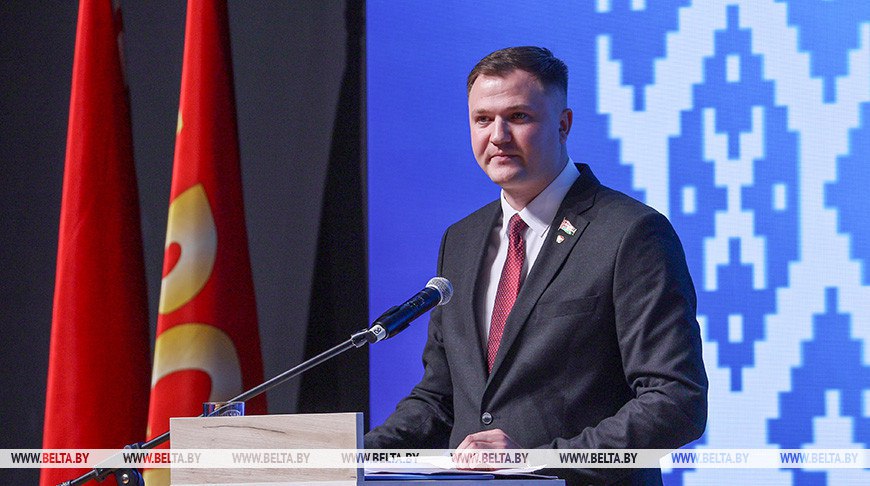 Центральный комитет ОО БРСМ возглавил Владимир Павловский На 46 м съезде ОО БРСМ молодежный актив Беларуси избрал первым секретарем Центрального комитета Владимира Павловского Подробности на сайте