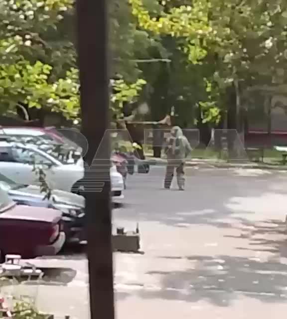 В Москве проверяют заминированный автомобиль на улице Леси Украинки