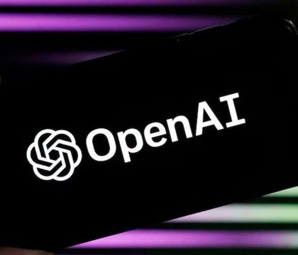 OpenAI запросила неограниченный доступ к материалам, защищенным авторским правом  OpenAI направила в администрацию президента США Дональда Трампа предложения о свободном использовании материалов, защищенных авторским правом, для обучения своих моделей искусственного интеллекта. Компания утверждает, что без такого доступа США могут утратить лидирующие позиции в технологической конкуренции, особенно на фоне усиления соперничества с Китаем.  Читать далее