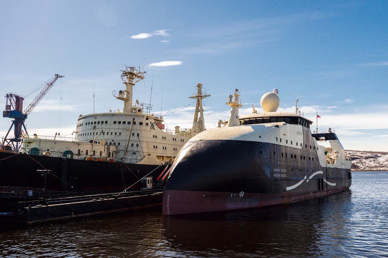 «Норебо» и «Мурман СиФуд» попали под санкции Евросоюза Недавно на морвокзале в Мурманске для вице-премьера Российского правительства Дмитрия Патрушева «Норебо» провела презентацию рыбопромыслового судна «Капитан Соколов», построенного по механизму «квоты под киль». «Арктический Обозреватель»