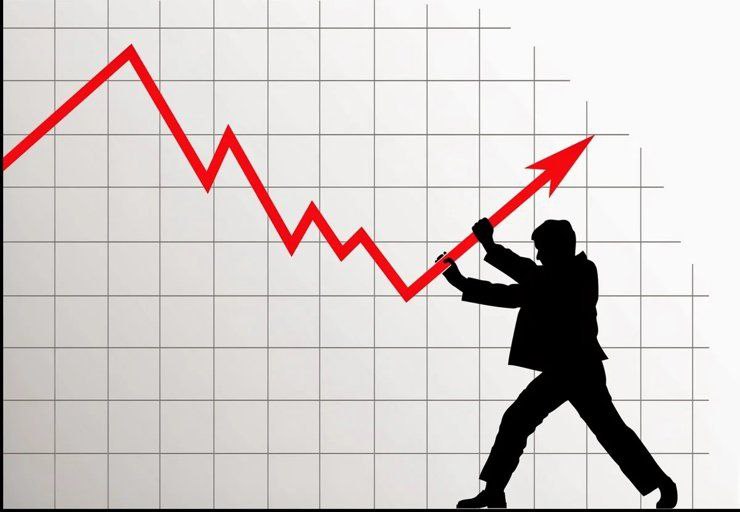 В России начали заметно сбрасывать цены на квартиры для быстрой продажи. Доля срочных сделок достигла уже 30%, таким образом квартиру можно купить ниже рыночной цены. Основная причина: россиянам срочно нужны деньги, чтобы покрыть долги. Бизнес в России