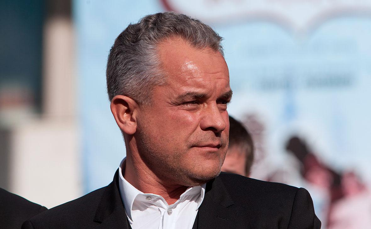 Плахотнюк завершил изучение материалов дела и готовится вернуться в суд   Влад Плахотнюк передал через адвокатов обращение в котором сообщил что завершил изучение материалов уголовного дела и намерен скоро участвовать в судебных заседаниях Он объяснил своё отсутствие тем что предпочёл подготовиться а не выходить в суд неподготовленным   Плахотнюк заявил что дело имеет чисто политический характер и пообещал представить суду свои аргументы Он также сообщил что обратится в суд с просьбой разрешить присутствие всех журналистов и полную видеосъёмку заседаний чтобы обеспечить прозрачность процесса   По его словам публичность необходима поскольку некоторые стремятся ускорить и незаконно завершить процесс чтобы избежать ответственности за события времён хищения миллиарда Подпишись на primulinmd