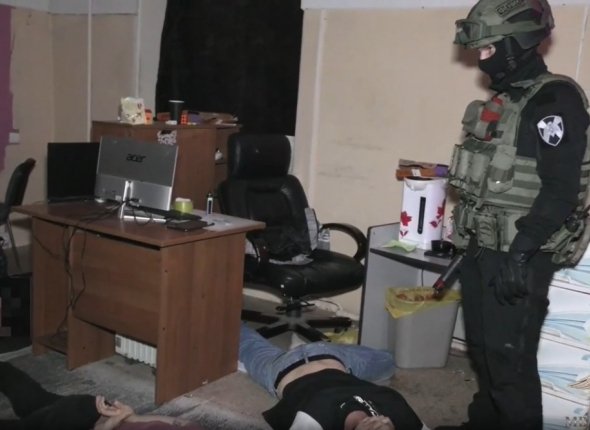 Полицейские пресекли деятельность подпольных казино в Иркутской области По подозрению в организации и проведении незаконной игорной деятельности в составе преступного сообщества задержаны восемь человек Читать подробнее на сайте