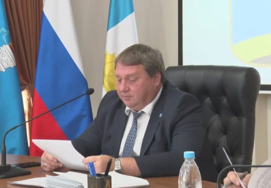 Ульяновские управляющие компании готовятся к отопительному сезону не торопясь На заседании штаба по развитию города мэр Александр Болдакин сказал, что областной центр отстает от графика Подписывайтесь: 73online Присылайте новости