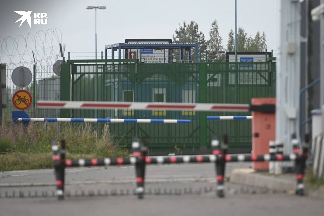 Приёмка забора на границе Финляндии с Россией пройдёт 9 декабря Работы завершаются в районе Лапландии а полностью построить ограждение планируется к лету Общий проект предусматривает возведение более 200 километров заграждений при этом протяженность российско финской границы превышает 1300 километров Официальная приёмка первых объектов намечена на 9 декабря сообщило местное издание Yle Алексей Булатов Читай нас в MAX Подпишись на Комсомольскую правду СПб