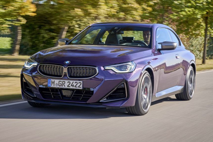 Шестицилиндровые BMW стали мощнее и экологичнее Компания BMW провела традиционное осеннее обновление модельного ряда На этот раз оно затронуло моторную гамму ряда машин Семейства BMW второй третьей и четвертой серий в европейской спецификации обрели модернизированный шестицилиндровый двигатель объемом 3 0 л Подробности   autoreview ru news shesticilindrovye bmw stali moschnee i ekologichnee автоновости бмв bmw Авторевю